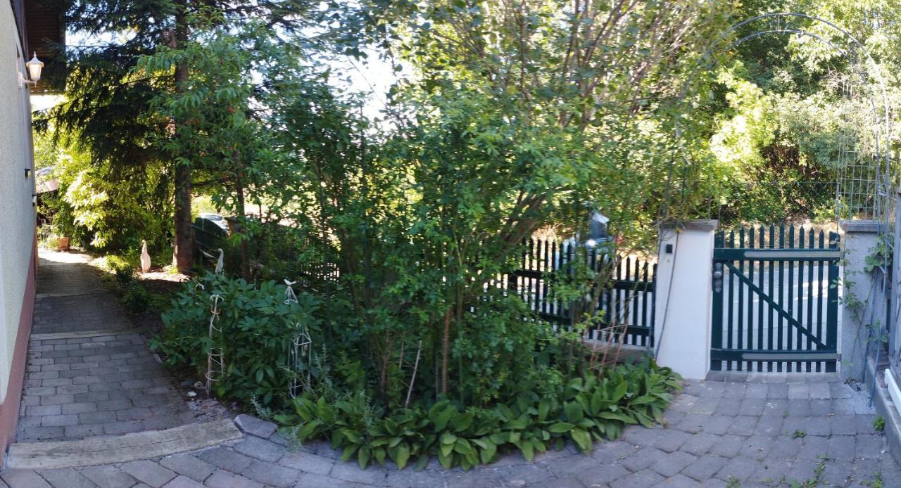B&B Family Basement Apartment, Breakfast, Free Parking, 5Km From Tulln Chorherrn Bagian luar foto